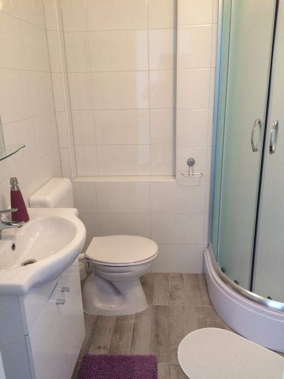 Apartments Antisa Baška Voda Eksteriør bilde